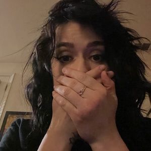 Meet your Posher, Cierra